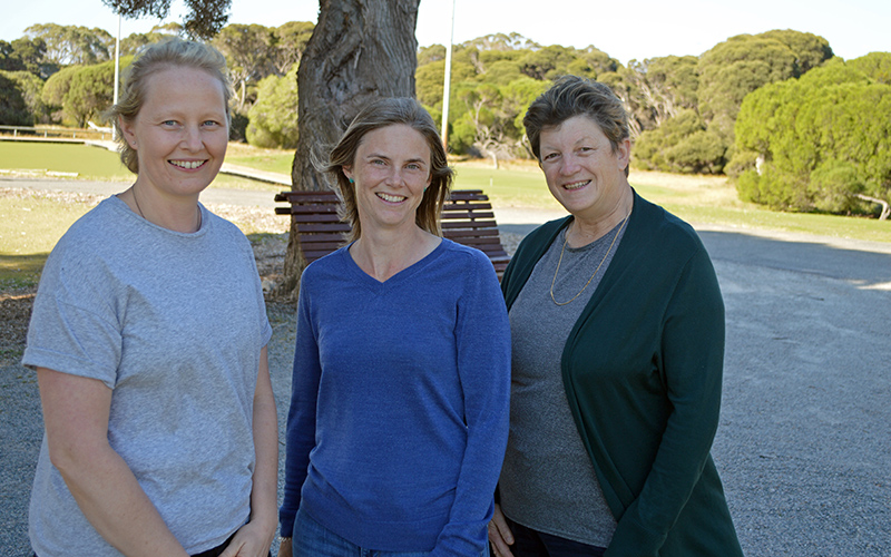 Dr Shannon Simpson, Amber Bates & Professor Jane Pillow small.jpg